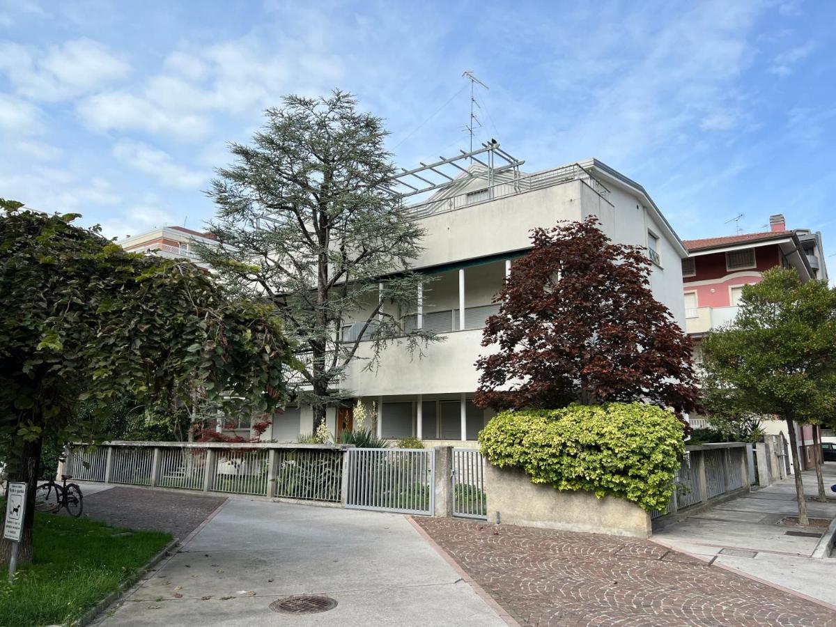 Villa Verdi Apartments Grado Extérieur photo